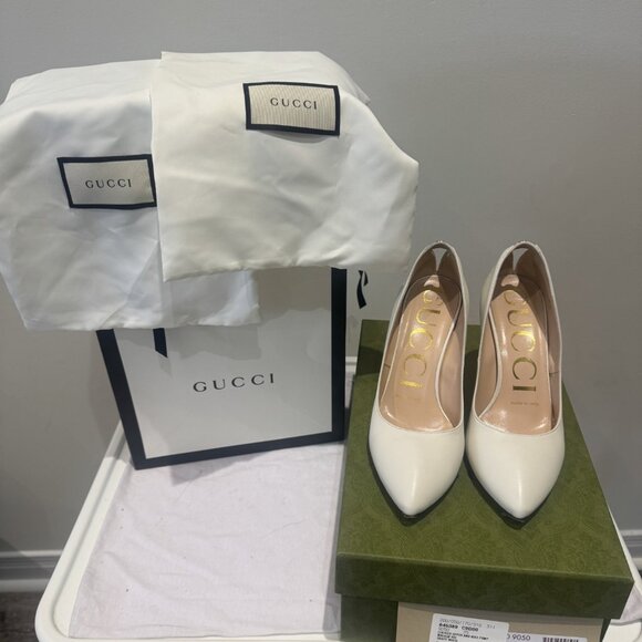 Gucci Heels - Picture 1 of 5